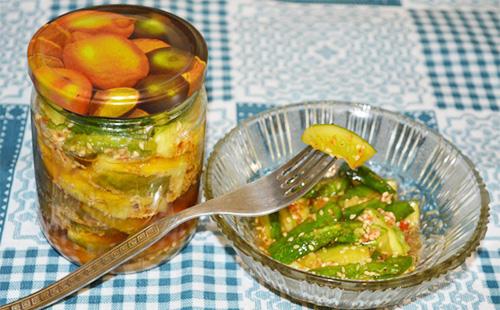 Резени краставици от краставица от корейски