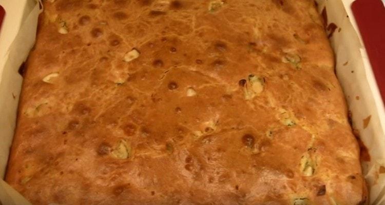 Както можете да видите, пай с пилешко филе може да се приготви, като се харчат минимум усилия.