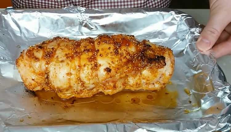 Вкусна пилешка гърда пастрома готова