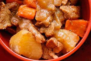 Vită bătută cu cartofi