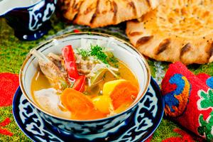 Shurpa d'agneau aux tortillas