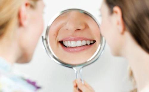 Dents après le blanchiment