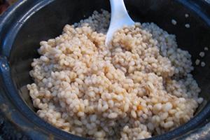 Întindem celula de fierbere din vasul multicooker