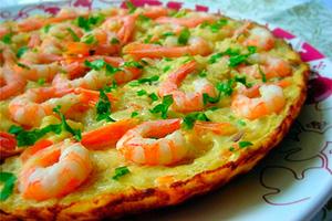 Omelette aux crevettes et aux herbes