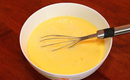Masse d'oeufs pour omelette