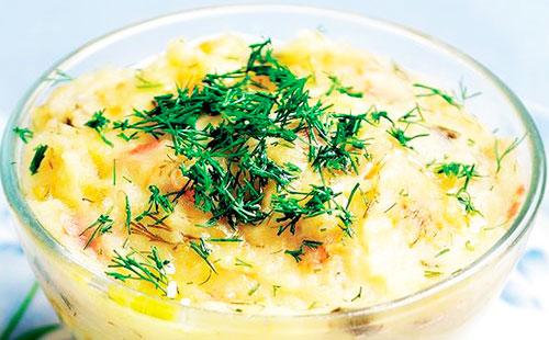 Casserole de riz aux raisins secs  lait, cuire comme à la maternelle