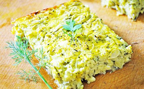 Caserola de dovleac Каб cu ouă  cu carne tocată, brânză și pui