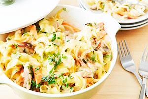 Vermicelli kastrol s kuřecím masem a zeleninou