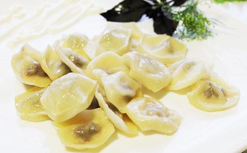 Gălușuri făcute în găluște