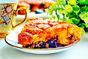 Charlotte mit Pflaumen