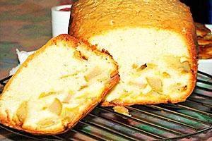 Charlotte på en gærdej