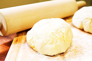 Pâte à l'eau dans la machine à pain