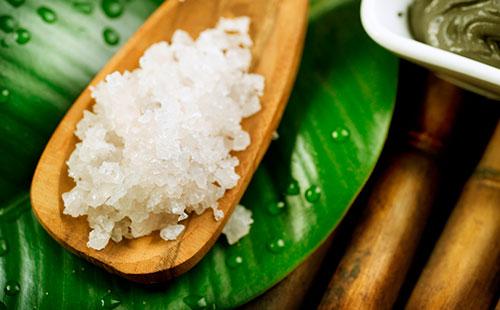 Sel dans une cuillère