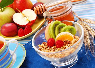 Grönsaker och havremjöl i en bunke