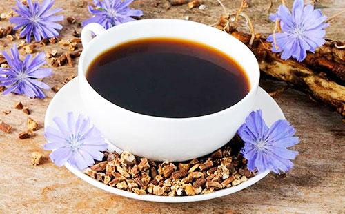 Uminom sa isang tabo