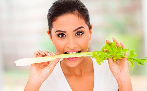 لدغ فتاة الكرفس