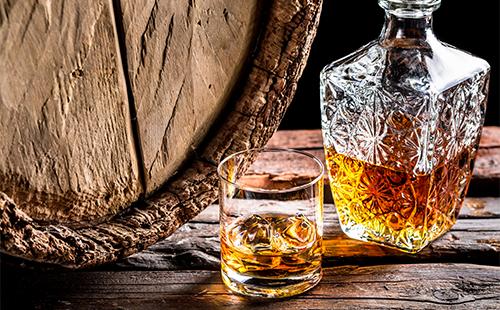 Cognac sa isang baso