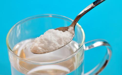 Une cuillère de soda