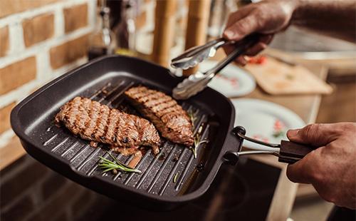 Inihaw na karne ng steak