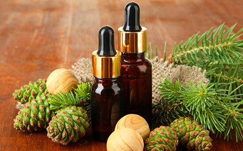 Burbujas con aceite de abeto están entre los conos