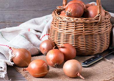 Oignon dans un panier