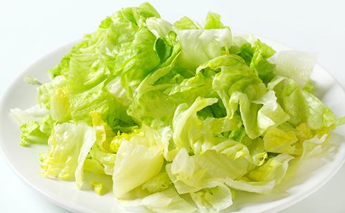 Salade Démontée Sur Un Plat