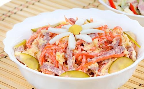 Prăjiți salată cu morcovi