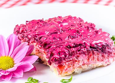 Salată Herring sub o haină de blană