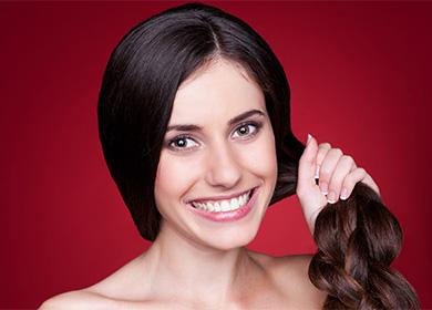 Cheveux forts chez une femme