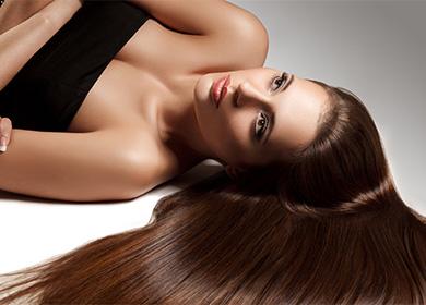 Fille aux cheveux longs