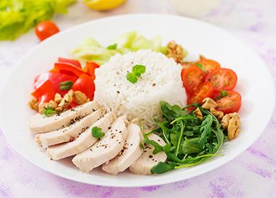 Alimente dietetice pe o farfurie