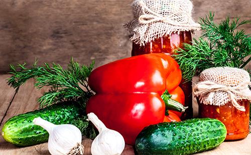 Ardei gras, castraveți și capelă