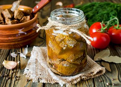 Fuiți într-un borcan de sticlă