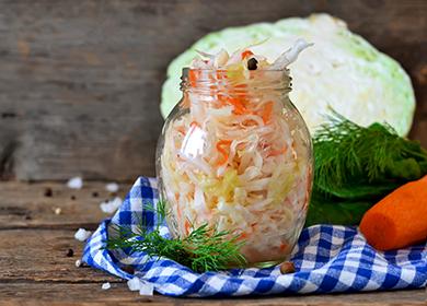 Recoltarea de varză și morcovi