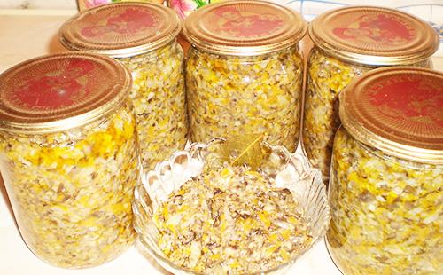 Kaviár z medových hub ve sklenicích