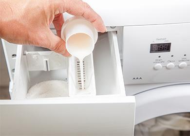 Flydende pulver i hætten