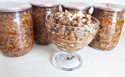 Hovězí kaviár v konzervách