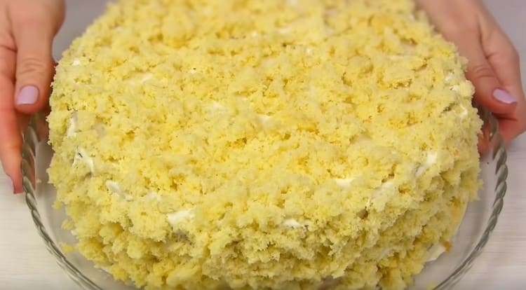 Опитайте нашата вкусна и проста рецепта за такава бисквитена торта.