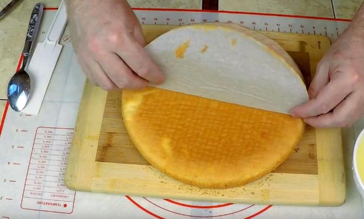 De asemenea, coacem al doilea biscuit.