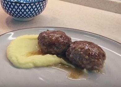 Rețetă pentru tăieturi suculente de vită: gătește cu fotografii pas cu pas și videoclipuri.