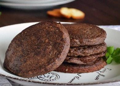 Gătit tăieturi de ficat de pui fragede conform rețetei cu o fotografie.