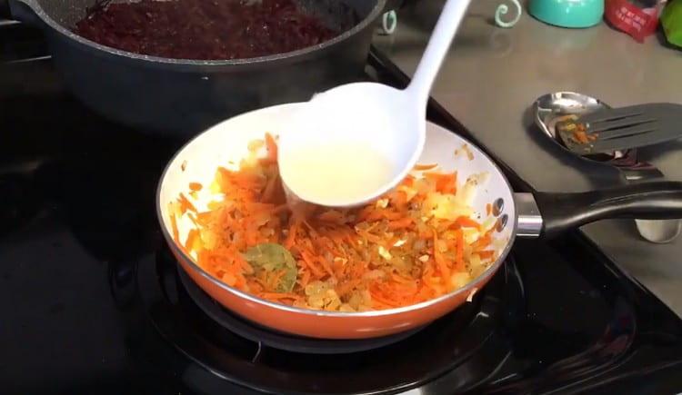 Pour éviter la friture, vous pouvez y ajouter un peu de bouillon.