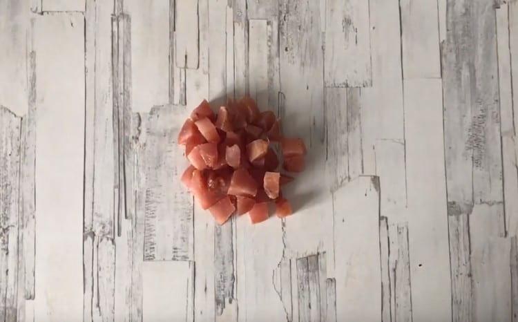 Пушени пушени пилешки гърди.