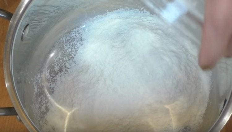 abocar la farina a la planxa.