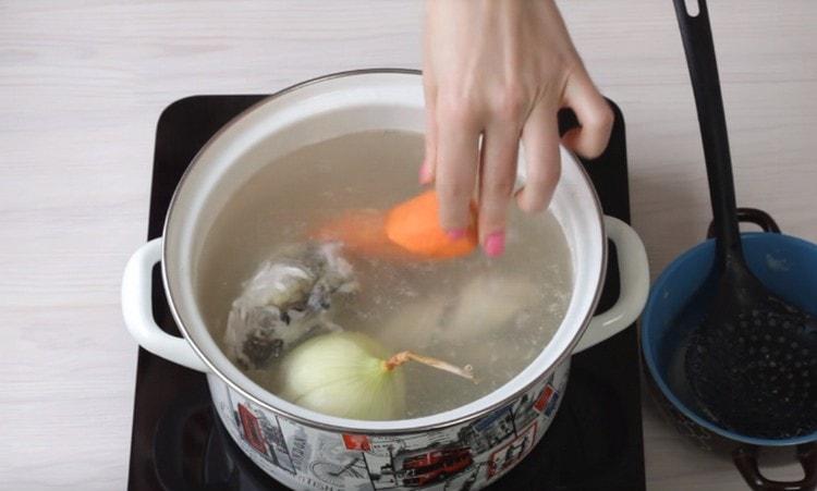 Fügen Sie Karotten hinzu.