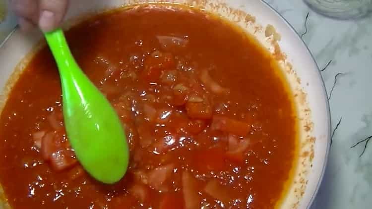 Tambah rempah untuk membuat sup daging babi kharcho