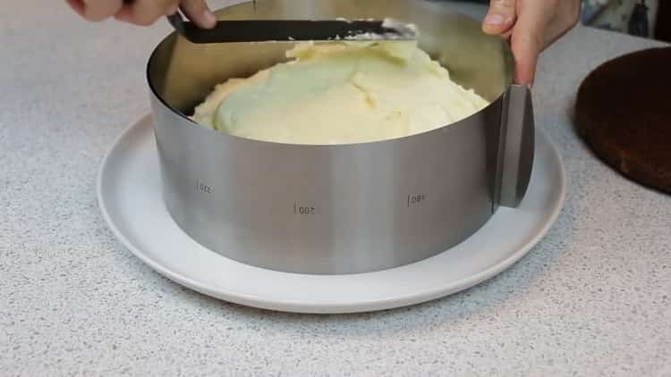 Pentru a face o prăjitură, lapte de pasăre acasă, smântână cu prăjituri