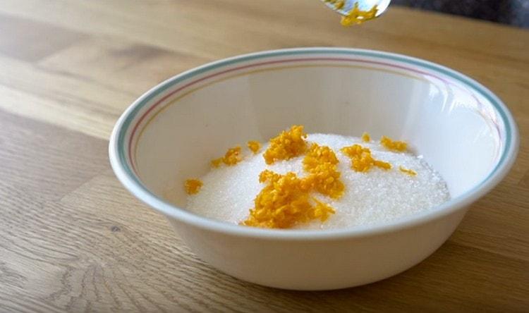 Répartir le zeste pour le sucre.