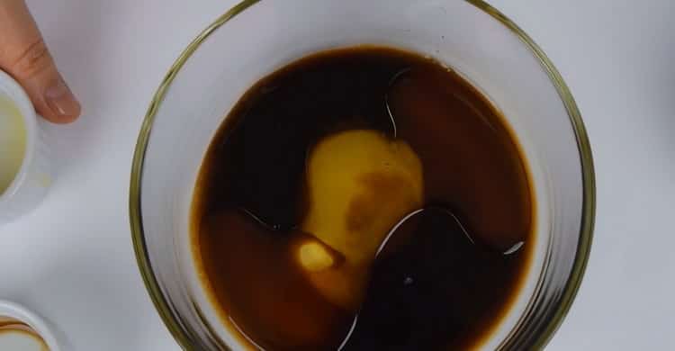 Pink salmon sa kulay-gatas sa oven ayon sa isang hakbang-hakbang na recipe na may larawan