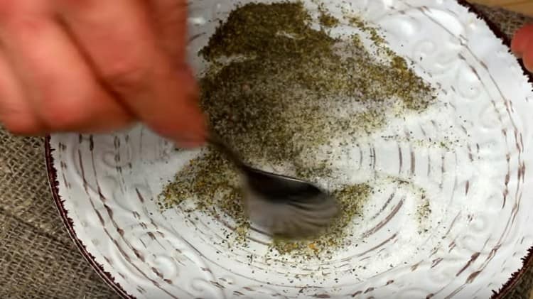 Bland salt, sukker og peber.